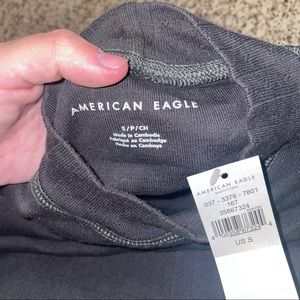 Printed cropped mock neck